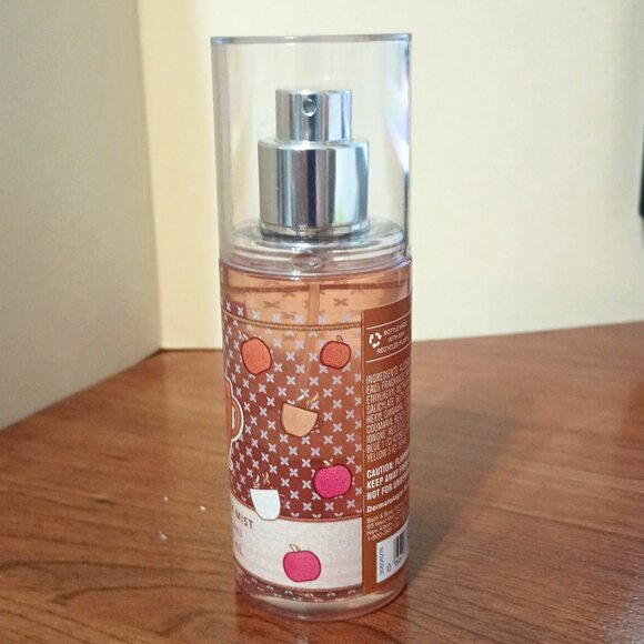 NWT~ Marshmallow Pumpkin Latte & Sweet Pea Body Mist purse size ~ 2.5 Fl Oz. - Picture 3 of 9